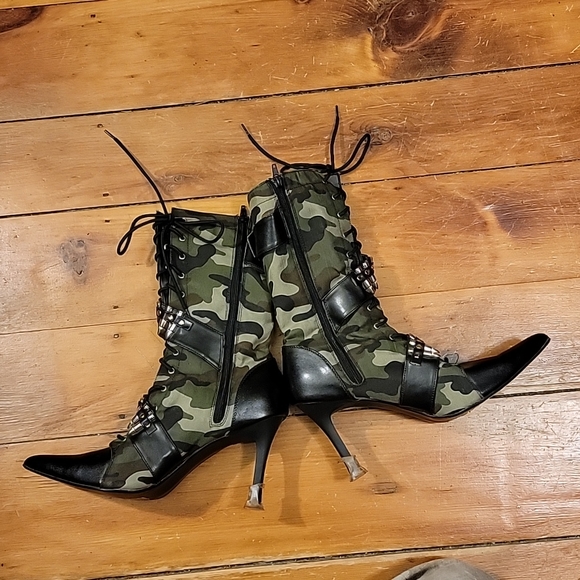 Camo High Heel Shoes - Picture 11 of 15